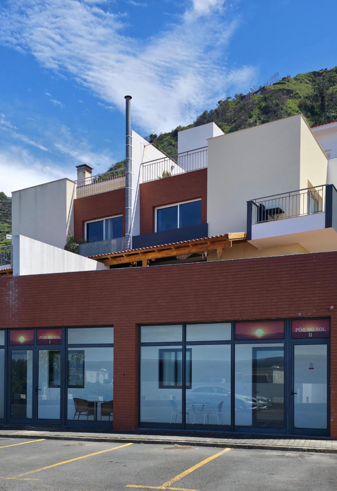 Apartment Por Do Sol I *